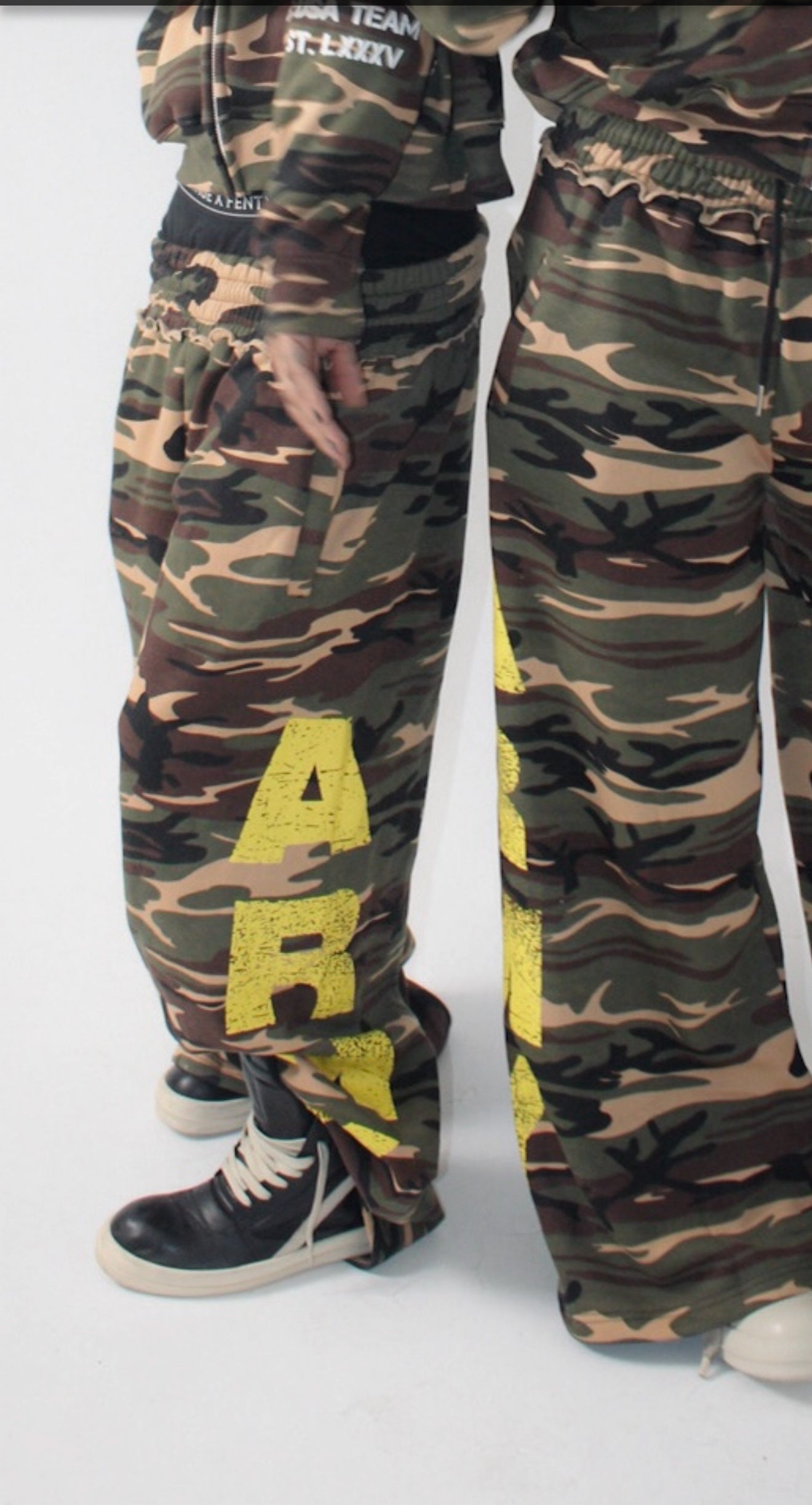 85 ARMY SWEATPANTS