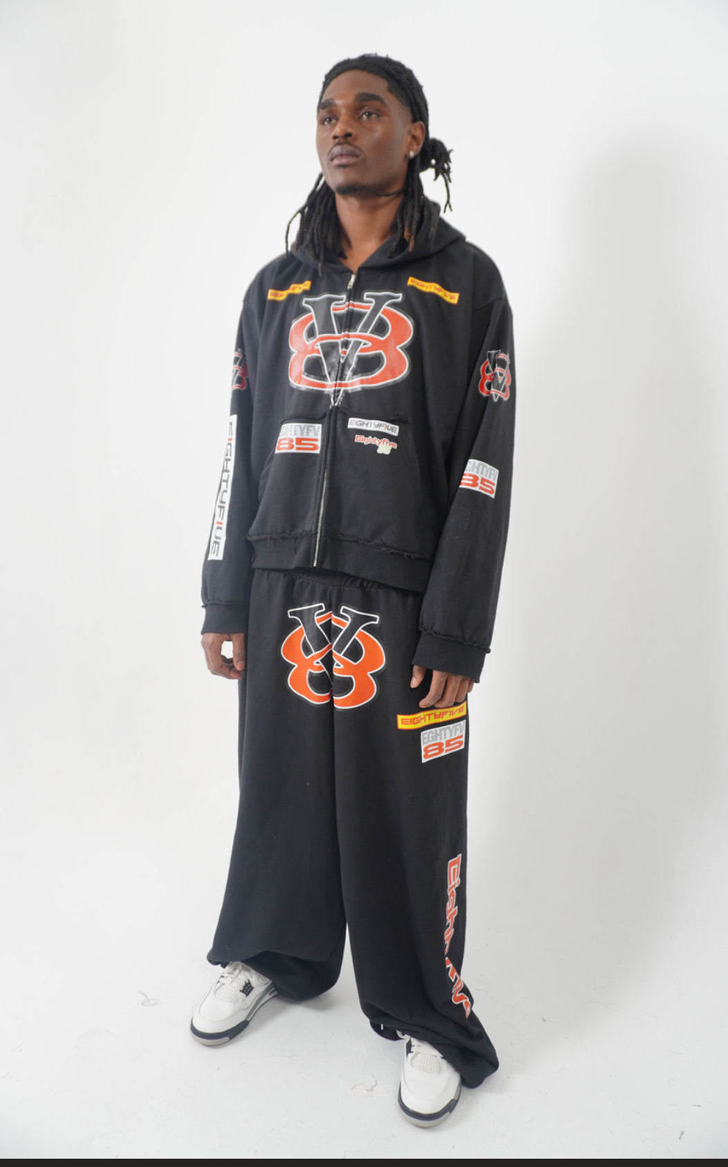 85 V8 BLACK SWEATSUIT